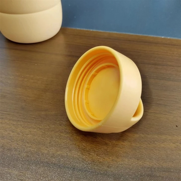 Lid with designed adding handle, portable carrying. 